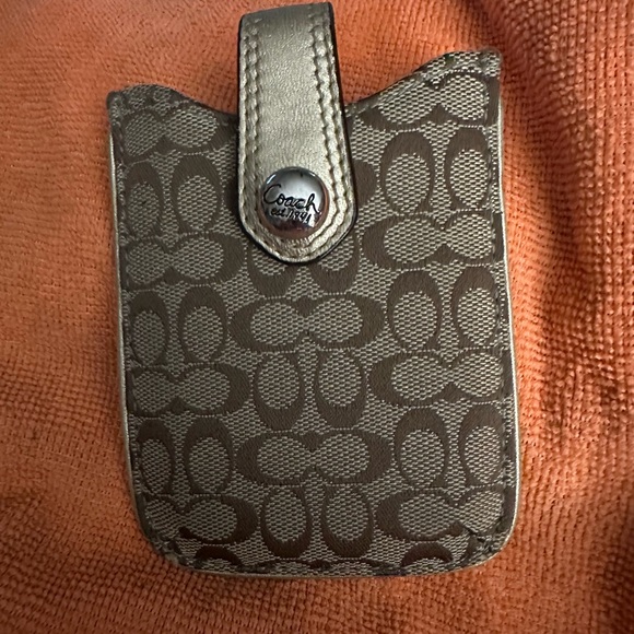 Coach gold /brown Phone Case or card holder - Picture 1 of 7
